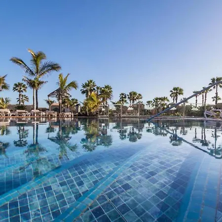 Tatil Evi Family 1 Bedroom With Pool View 2 - Oasis Duna Corralejo