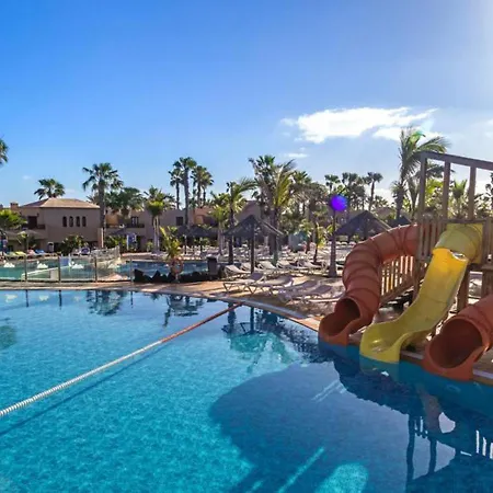 Tatil Evi Family 1 Bedroom With Pool View 2 - Oasis Duna Corralejo